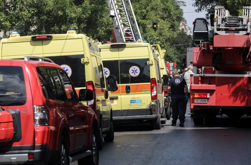  Συναγερμός στην Πυροσβεστική: Καπνός στο υπόγειο κτιρίου τράπεζας στην Σταδίου