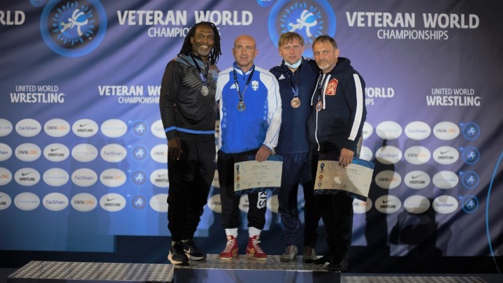  Ολόχρυσος ο Μπεντινίδης στο Παγκόσμιο Πρωτάθλημα Πάλης Βετεράνων