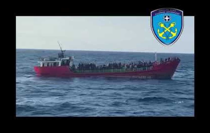  Βίντεο από τη ρυμούλκηση του πλοίου με τους 400 επιβαίνοντες στα ανατολικά της Κρήτης