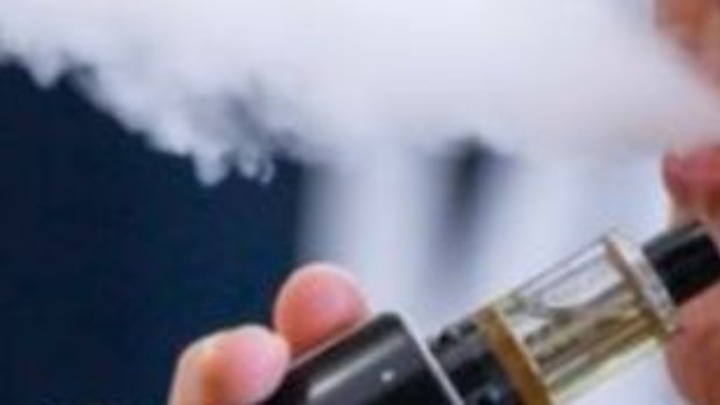  Τα ηλεκτρονικά τσιγάρα βοηθούν τους καπνιστές να κόψουν το τσιγάρο; Απαντά αμερικανική μελέτη…