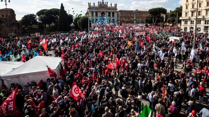  Μεγαλειώδης αντιφασιστική διαδήλωση συνδικάτων στην Ρώμη