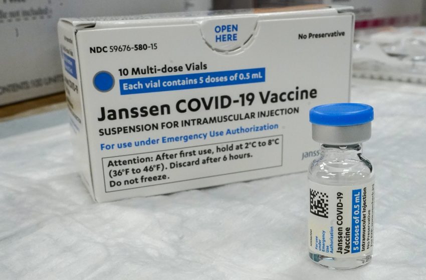  Κοροναϊός: Μεγάλη η μείωση προστασίας από το εμβόλιο της Johnson & Johnson