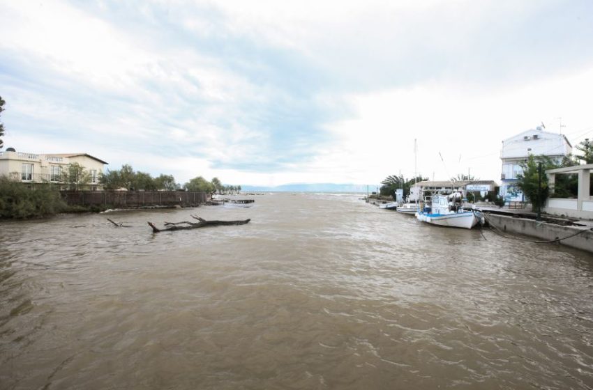  Νέες πλημμύρες στη Χαλκιδική: Yπερχείλισε ρέμα