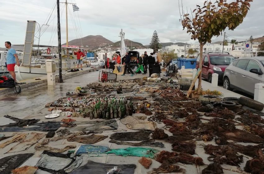  Αποκαρδιωτικές εικόνες μετά τον καθαρισμό βυθού στην Πάρο – Γέμισε η ακτή σκουπίδια