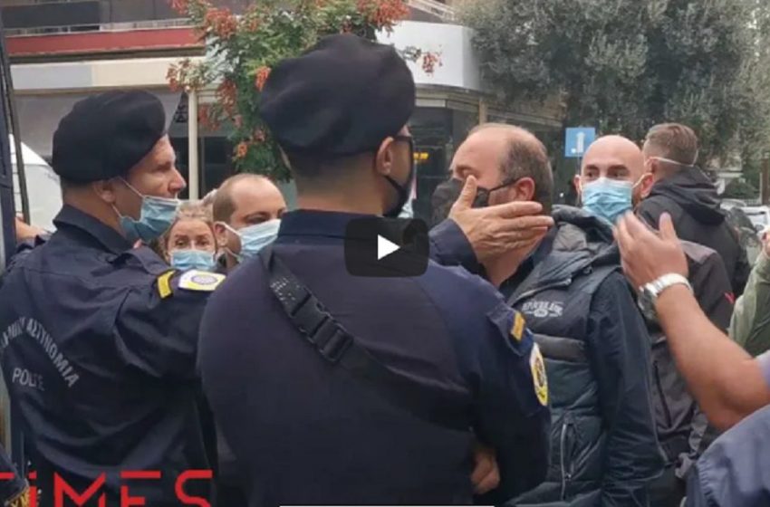  Νέα ένταση στο ΕΠΑΛ Σταυρούπολης – Διαπληκτισμοί γονέων με αστυνομικούς (vid)