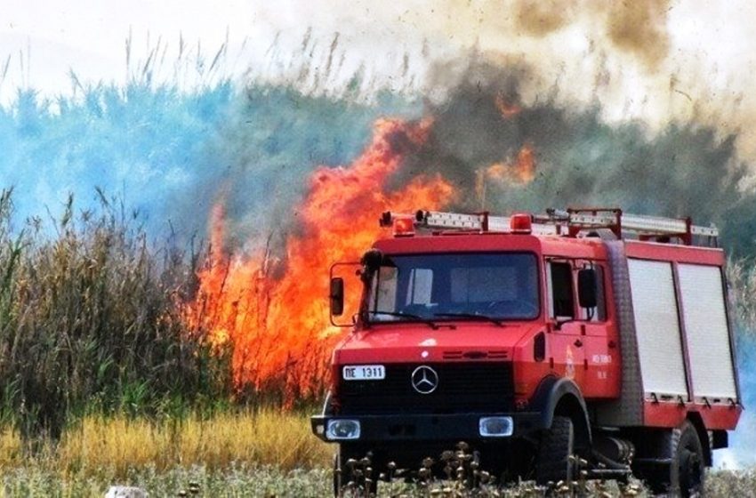  Ρόδος: Υπό έλεγχο η φωτιά στην περιοχή των Κολυμπίων