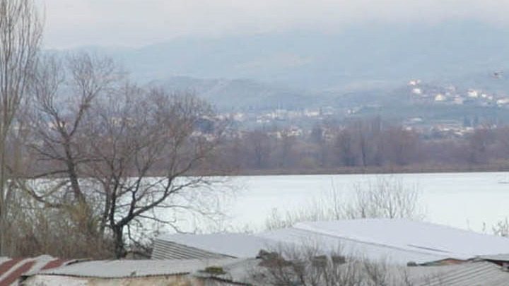  Εκκενώθηκε προληπτικά οικισμός στο Αγρίνιο λόγω της ανόδου της στάθμης του νερού στη λίμνη Λυσιμαχεία