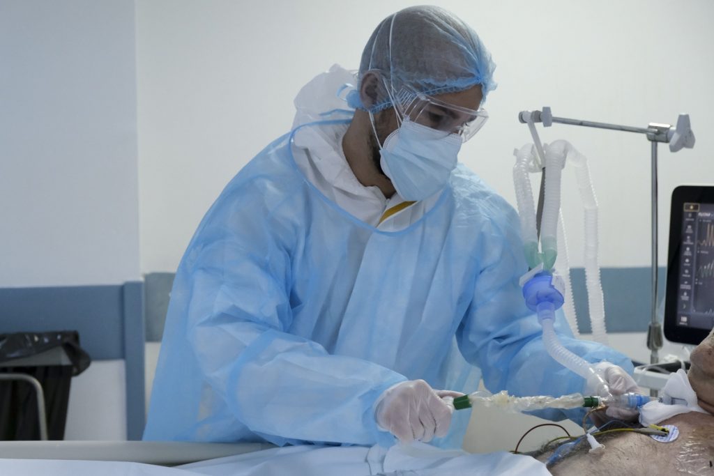 06 11 2020 icu sotiria athens covid 19000401604781514 1 1024x683 1