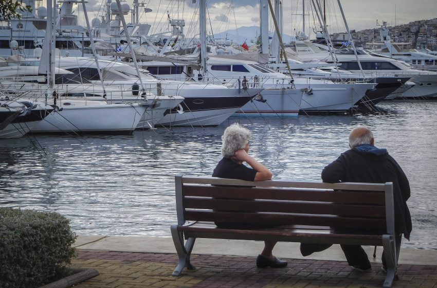  Ο χάρτης των ανεμβολίαστων σε όλη την Ελλάδα – Οι κόκκινες περιοχές για τους άνω των 60