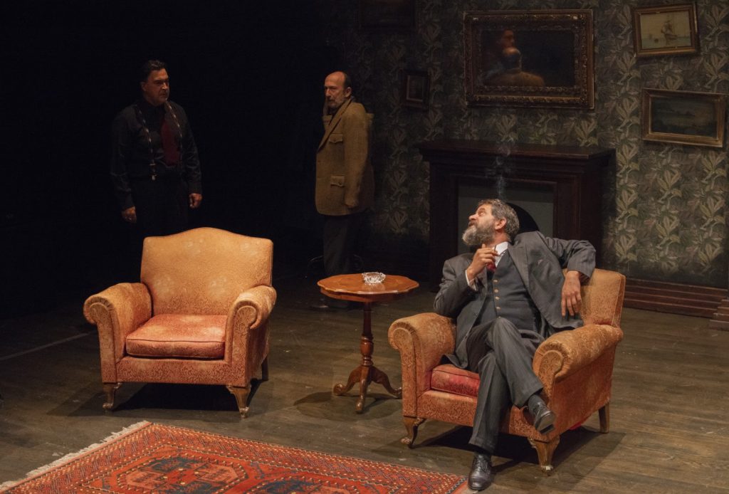 98C39D06 1975 494D 94C4 EEF6898F90DB