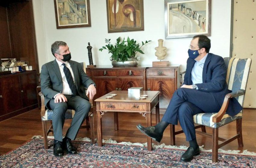  Συνάντηση ΥΠΕΞ  Χριστοδουλίδη με τον αντιπρόεδρο της ExxonMobil