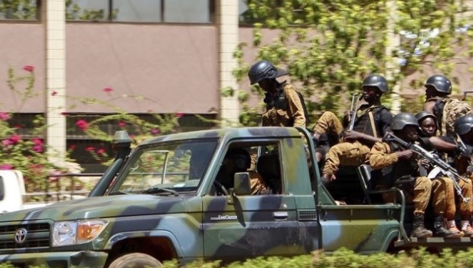 D6B3E5F0 A080 44BA 9F2F 5350463C73DC