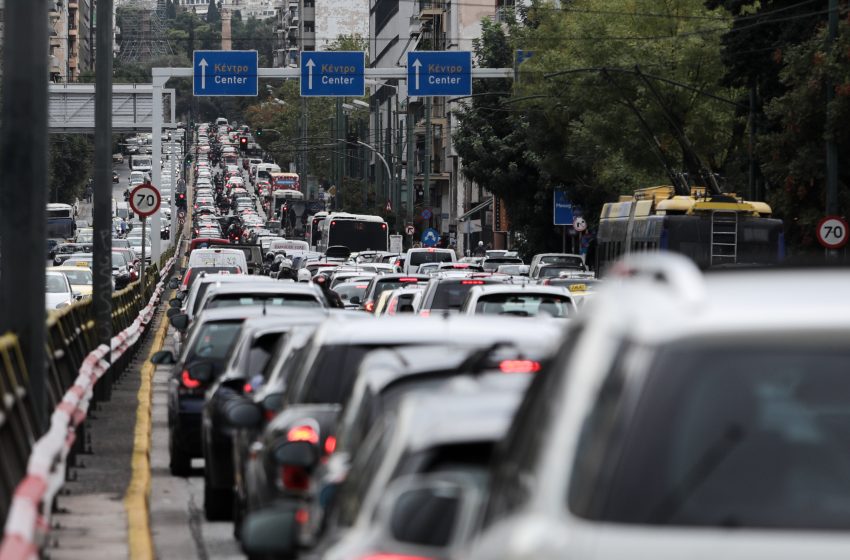  Αυξημένη η κίνηση στο κέντρο της Αθήνας και μπλοκαρισμένοι δρόμοι λόγω Μαραθώνιου – Όλες οι ρυθμίσεις