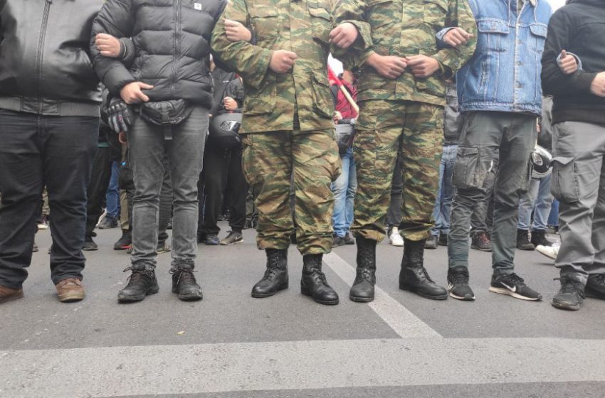  ΚΝΕ – Να ανακληθεί η τιμωρία στον στρατιώτη, ο οποίος συμμετείχε στην πορεία του Πολυτεχνείου