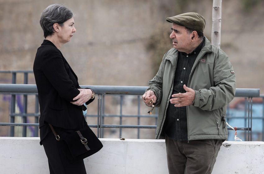  “Ζωντάνεψε” η στιγμή της δολοφονίας του Ζακ Κωστόπουλου – Προβλήθηκε το βίντεο που σόκαρε την Ελλάδα – Συγκλόνισαν οι γονείς του (vid)