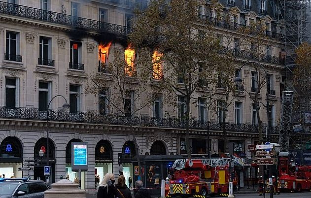  Γαλλία: Φωτιά σε κτήριο κοντά στην Πλας ντε λ’ Οπερά