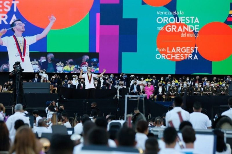  Η Βενεζουέλα με το el sistema έσπασε το ρεκόρ Γκίνες για τη μεγαλύτερη ορχήστρα στον κόσμο