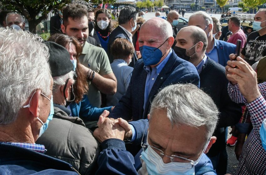  Παπανδρέου: Ξεκινάμε από την Αχαΐα την προσπάθεια να γίνει μεγάλη η προοδευτική παράταξη