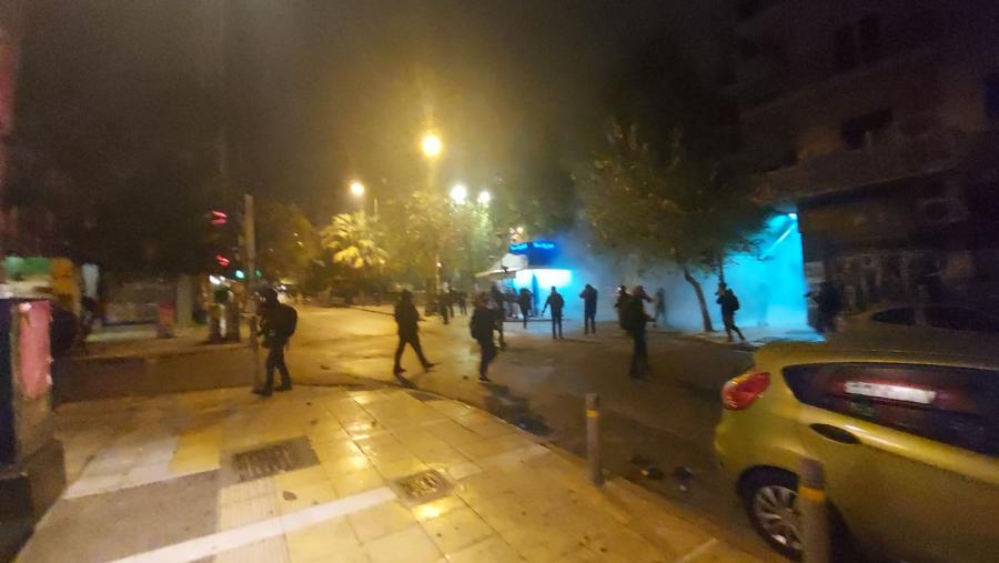 Γρηγορόπουλος: Μαζική πορεία στη μνήμη του Αλέξη - Ένταση στα Εξάρχεια 7 59A2CAE6 C29C 4EEA B05B FD72AF7E8335