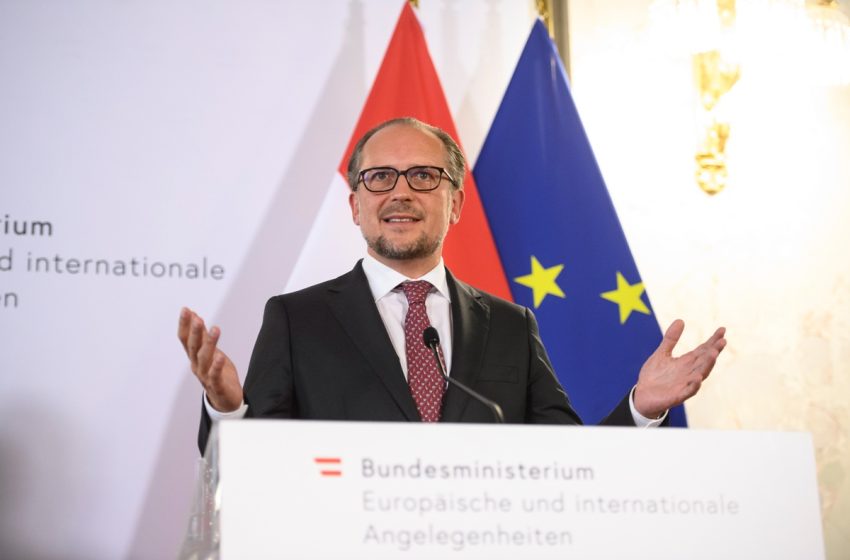  Εξελίξεις στην Αυστρία: Παραιτήθηκε ο καγκελάριος Αλεξάντερ Σάλενμπεργκ