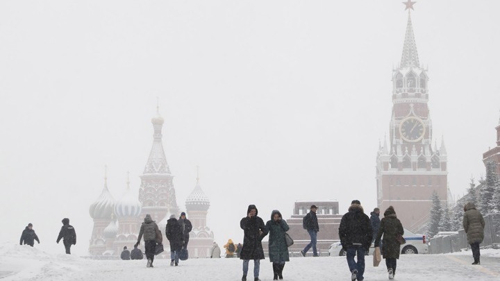  Σφοδρή χιονόπτωση έπληξε τη Μόσχα για πρώτη φορά από το 1949