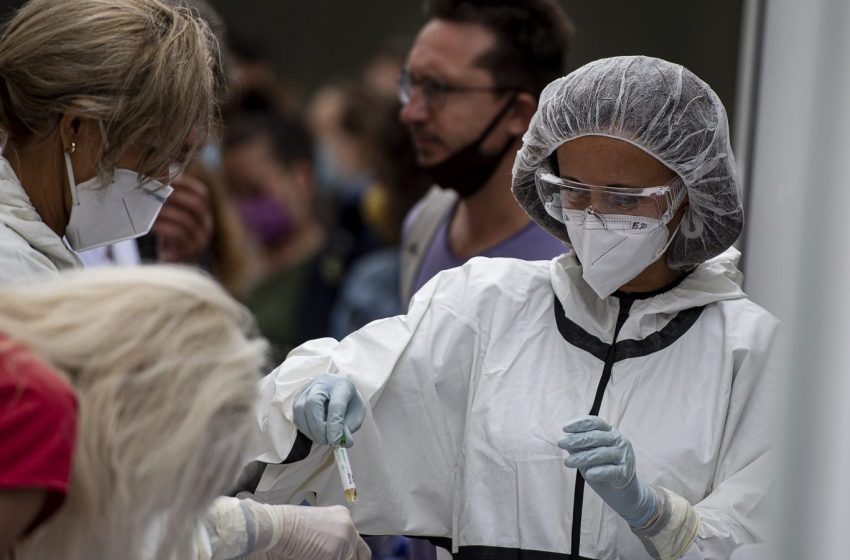  Σχεδόν 40 ευρώ μηνιαίως θα αυξηθεί η σύνταξη Βούλγαρων που θα εμβολιάζονται