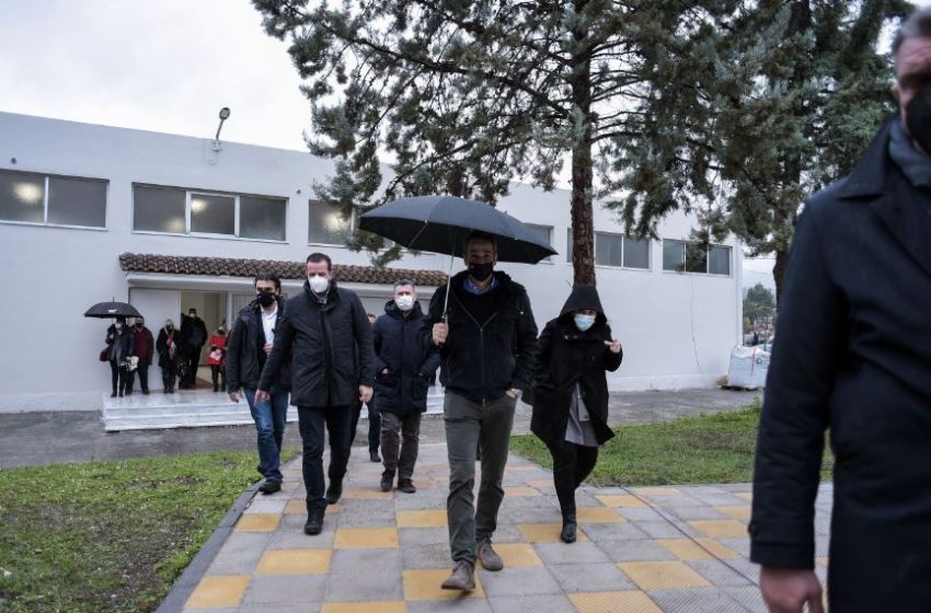  Στην πυρόπληκτη Αιδηψό ο Κυριάκος Μητσοτάκης