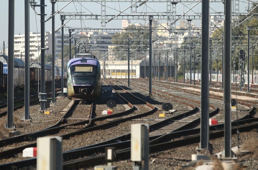  Εκτροχιασμός συρμού στον Ρέντη -Κανένας τραυματισμός