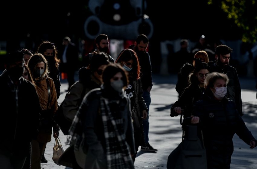  Επεκτείνονται υποχρεωτικότητα και πρόστιμα – Τι αλλάζει στη λήξη του πιστοποιητικού για όσους νόσησαν –  Πότε θα δοθούν τα δωρεάν self test