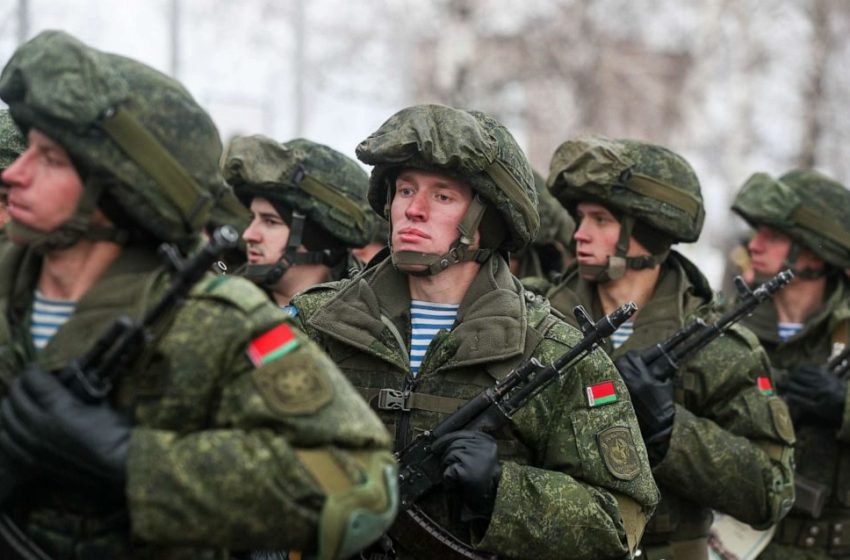  10.000 Ρώσοι στρατιώτες επιστρέφουν στις βάσεις τους μετά από γυμνάσια κοντά στα σύνορα με την Ουκρανία