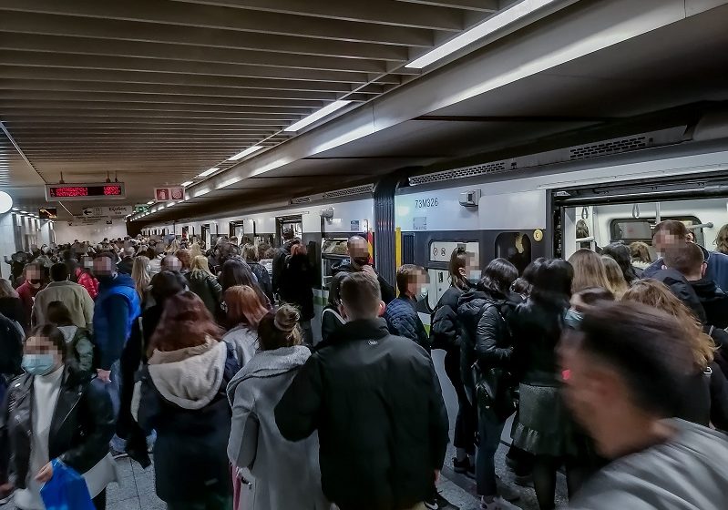  “Ξαφνικός” συναγερμός για ΕΣΥ και ΜΜΜ – Η νόσηση αποψιλώνει από εργαζόμενους τους νευραλγικούς κοινωνικούς τομείς