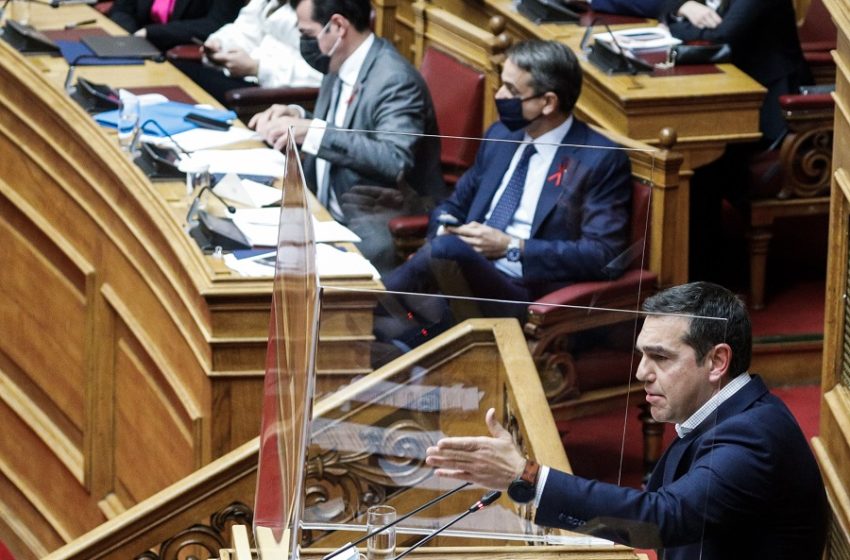  Αντιπαράθεση στη Βουλή: Υψηλοί τόνοι από Μητσοτάκη με… εμβόλιμο Πολάκη – Τσίπρας: Επιταχυντής της κρίσης ο πρωθυπουργός (vid)