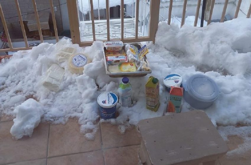  Viral η φωτογραφία από το Κ. Χαλάνδρι – 3000 νοικοκυριά χωρίς ρεύμα για τρίτο 24ωρο