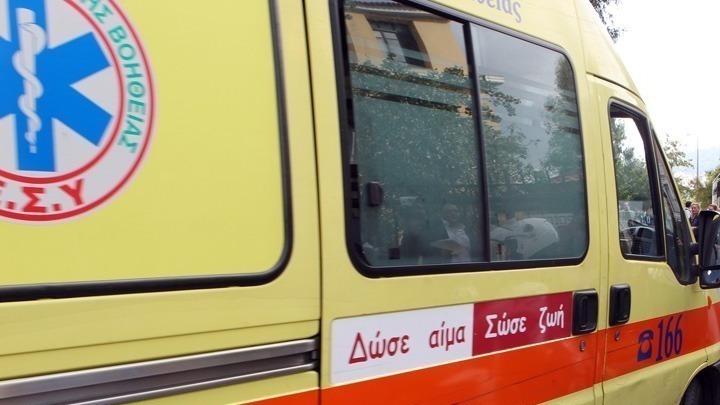  Λάρισα: Τροχαίο με 3 τραυματίες σε σύγκρουση απορριματοφόρου με αυτοκίνητο