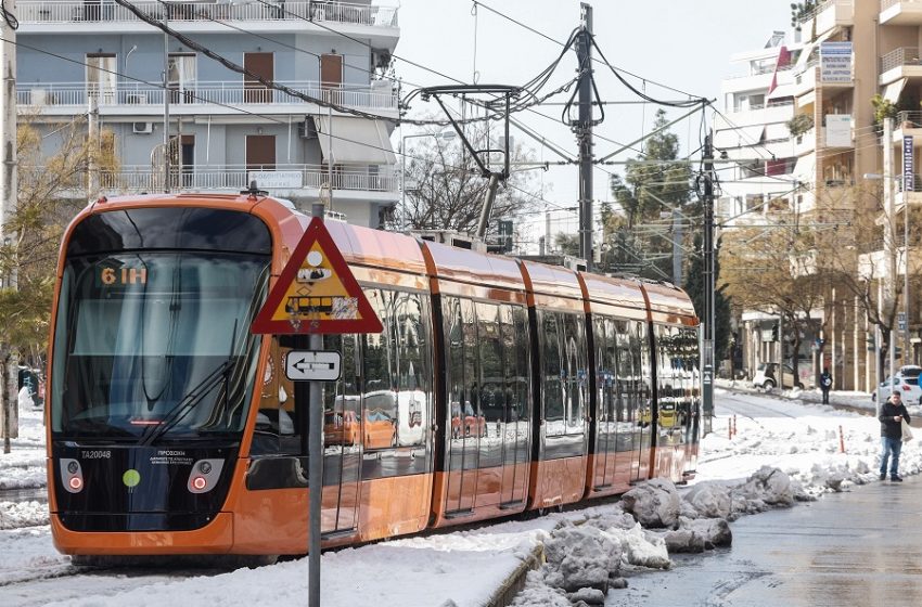  Αργία κηρύχθηκε και η σημερινή μέρα λόγω κακοκαιρίας – Πώς θα λειτουργήσουν ΜΜΜ, τραπέζες, εμπορικά, σούπερ μάρκετ – Ακυρώσεις δρομολογίων