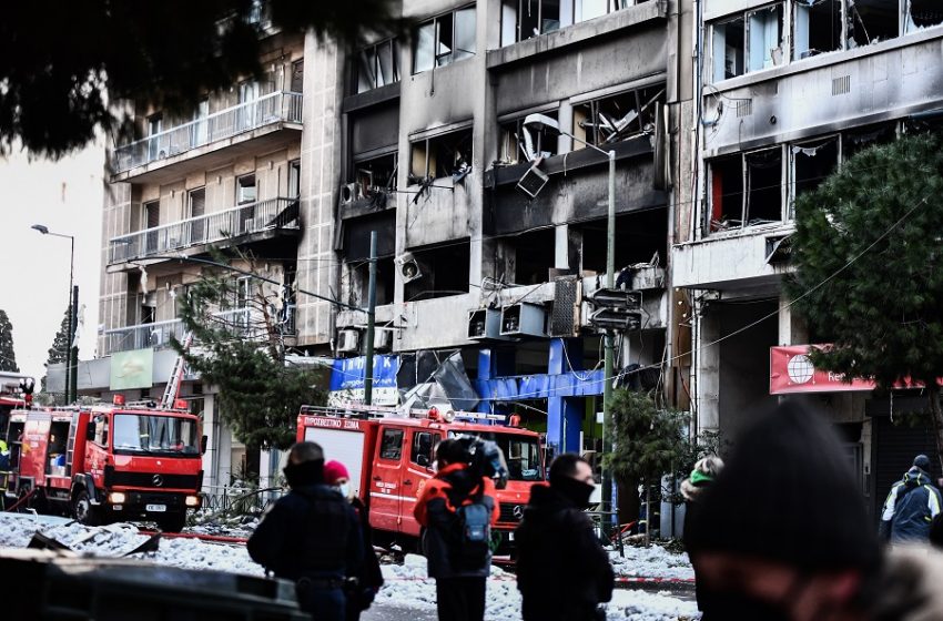  Έκρηξη Συγγρού: Συγκλονιστικά βίντεο – Ένας τραυματισμένος σε σοβαρή κατάσταση – Πού αποδίδεται (vid)