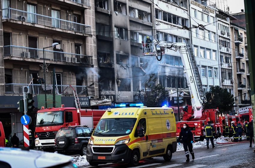  Έκρηξη Συγγρού: Τραυματίας σε σοβαρή κατάσταση – Βομβαρδισμένο τοπίο η περιοχή