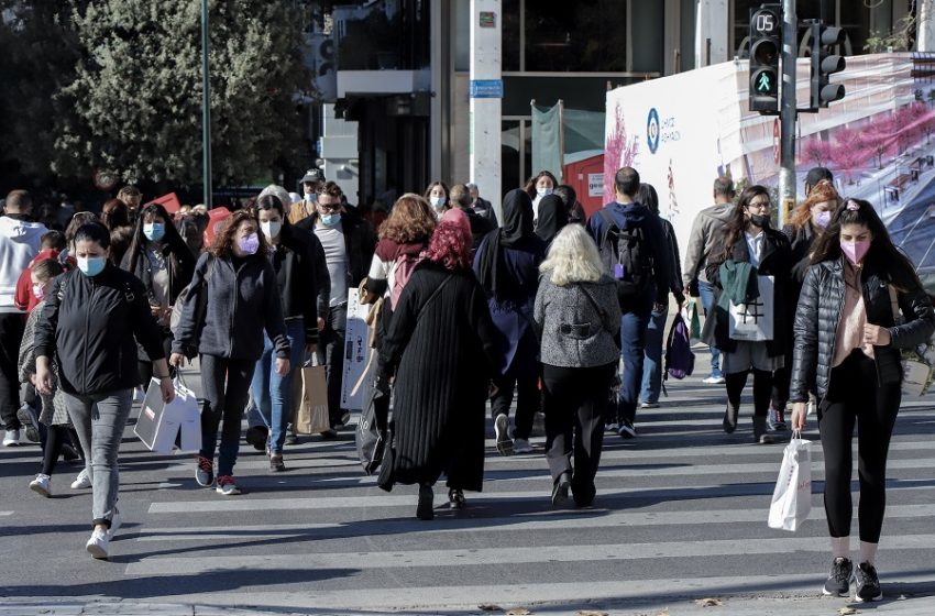  “Κορύφωση με 55.000 κρούσματα και αύξηση των διασωληνώσεων” τις επόμενες μέρες – Τι δείχνει το μοντέλο της ομάδας Τζανάκη