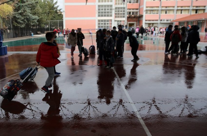  Συναγερμός μετά την… χαλαρότητα για τα 6.500 κενά στα σχολεία – 4.784 προσλήψεις αναπληρωτών – Στο κόκκινο η απουσία των μαθητών την πρώτη μέρα