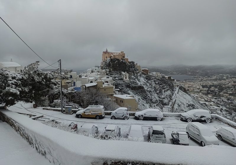  Αποκλεισμένα χωριά στη Νάξο – Σε λευκό κλοιό Άνδρος, Σύρος, Τήνος, Μύκονος