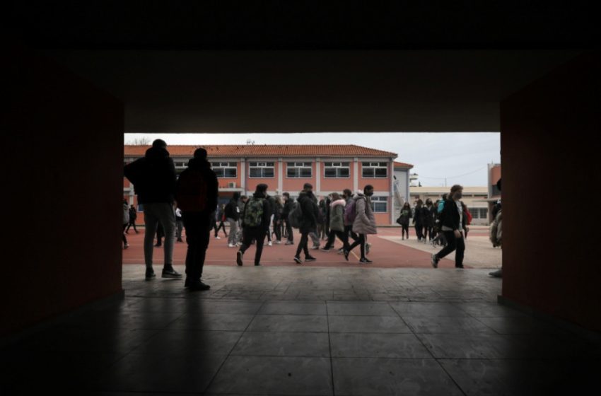  “Περιμένουμε το μοιραίο” – Τρόμος από… αδέσποτες σφαίρες σε σχολεία της Δυτικής Αττικής (vid)