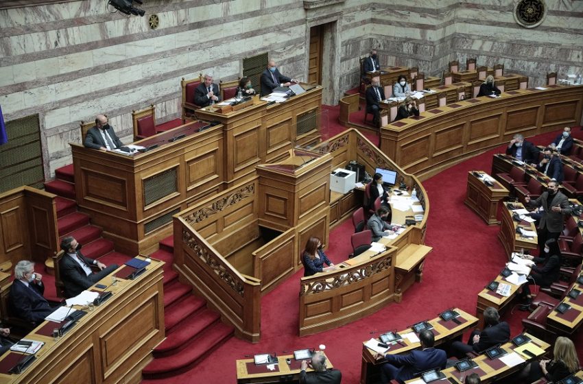  Πρόταση δυσπιστίας: Η τακτική Μητσοτάκη στην μετωπική με τον Τσίπρα – Θα επιμείνει στις ευθύνες της Αττικής Οδού και θα παρουσιάσει σχέδιο για την Πολιτική Προστασία