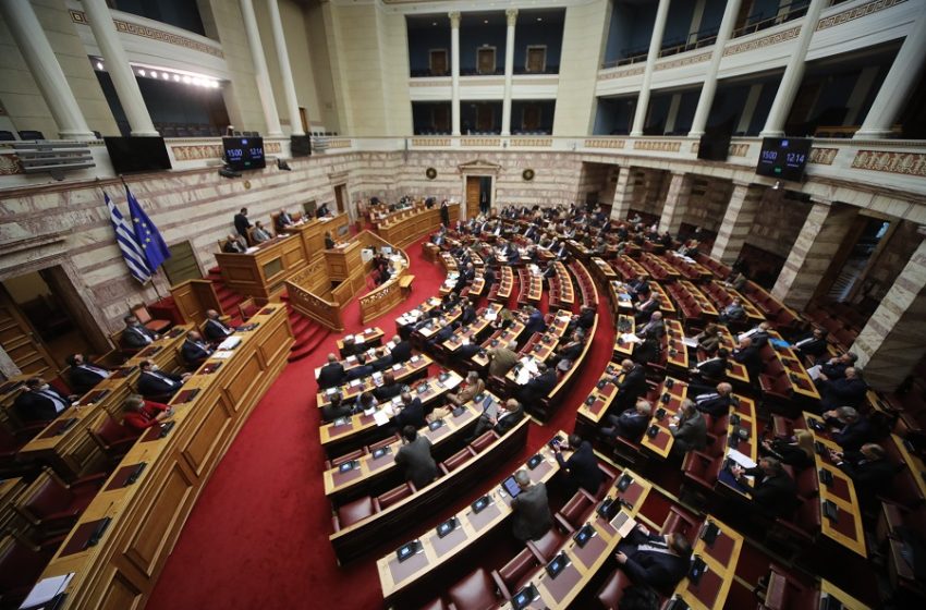  Κόντρα ΚΙΝΑΛ – Σταϊκούρα στη Βουλή με αφορμή την ακρίβεια