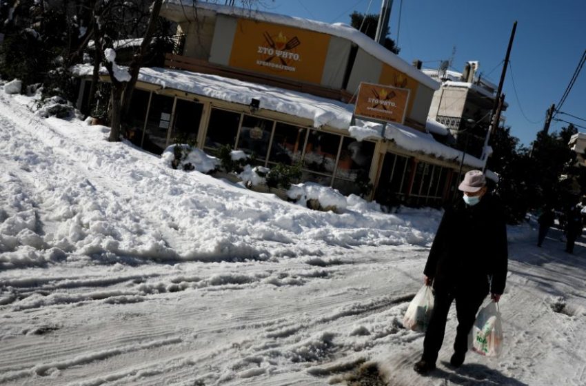  Ανοικτά αύριο Πέμπτη τα καταστήματα