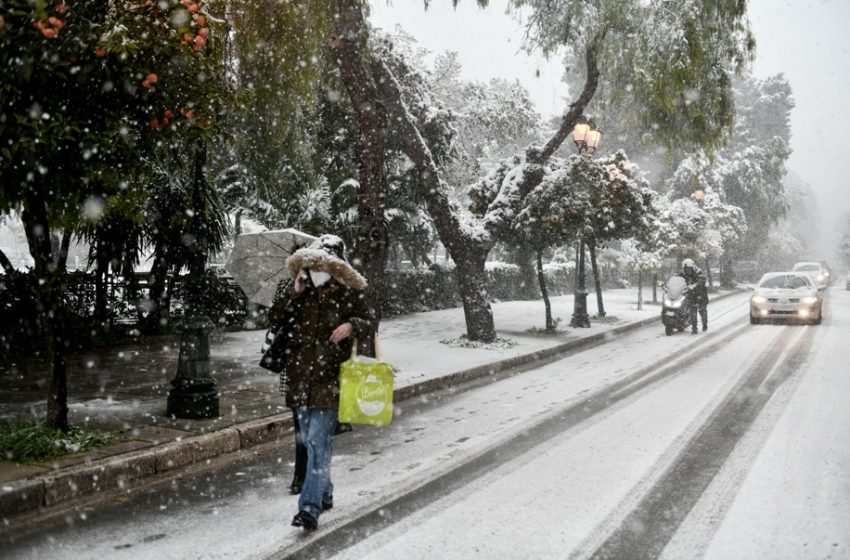  ΚΙΝΑΛ: Η κυβέρνηση παρακολουθεί άπραγη το κλείσιμο των δρόμων από το χιόνι