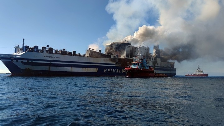  Euroferry Olympia: Δύο ακόμα σοροί εντοπίστηκαν στο πλοίο -Στους 8 οι νεκροί από τη φωτιά