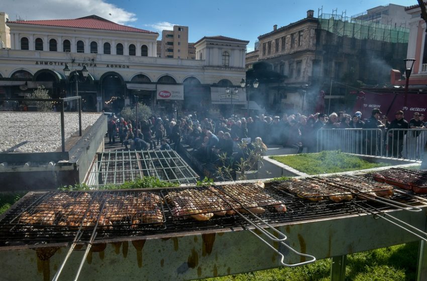  Παρασκήνιο: Τι έγινε στη σύσκεψη των ειδικών και γιατί “φρέναραν” την αύξηση των θεατών στα γήπεδα – Η απόφαση για… την Τσικνοπέμπτη