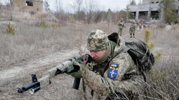  Πόλεμος στην Ουκρανία: Οι ρωσικές δυνάμεις έλαβαν εντολή να επιτεθούν “από όλες τις πλευρές”