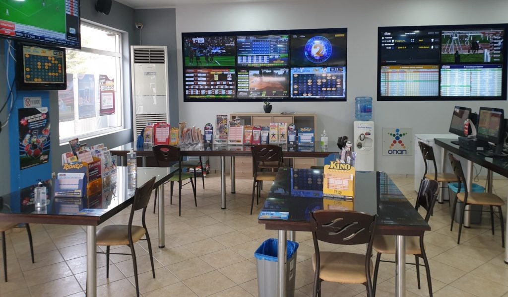 Δύο τυχεροί μοιράστηκαν τον Μεγάλο Λαχνό του 1.000.000 ευρώ στο Εθνικό Λαχείο 4 3 5