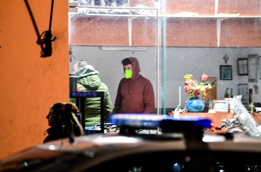  Ανδραβίδα: Φρίκη στην αποθήκη του μακελάρη – Τα ευρήματα της Αστυνομίας αποκαλύπτουν το σχέδιο του δράστη για το τετραπλό φονικό
